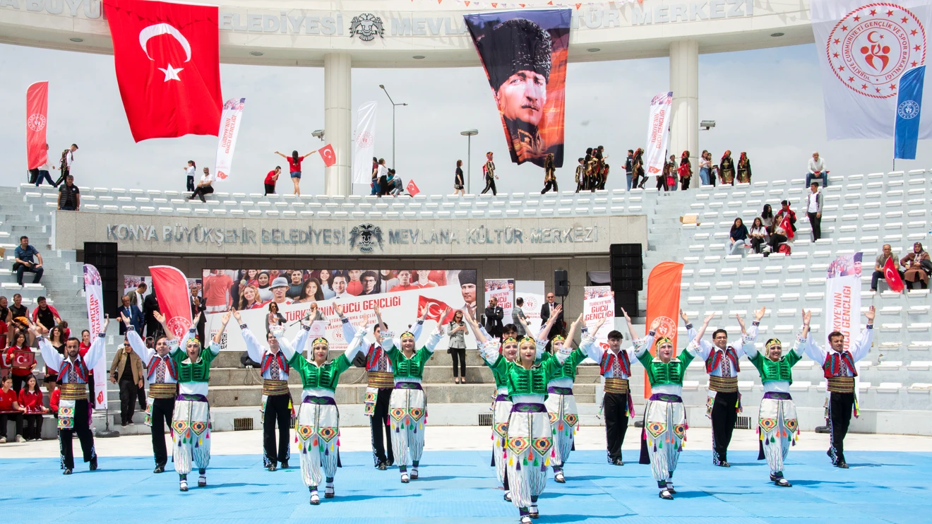 SÜHOT gösterileri, 19 Mayıs kutlamalarında büyük beğeni aldı
